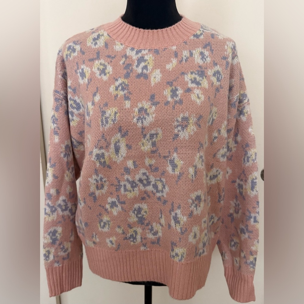 Workshop Republic Clothing Pink Peachy Floral Crewneck Sweater - M